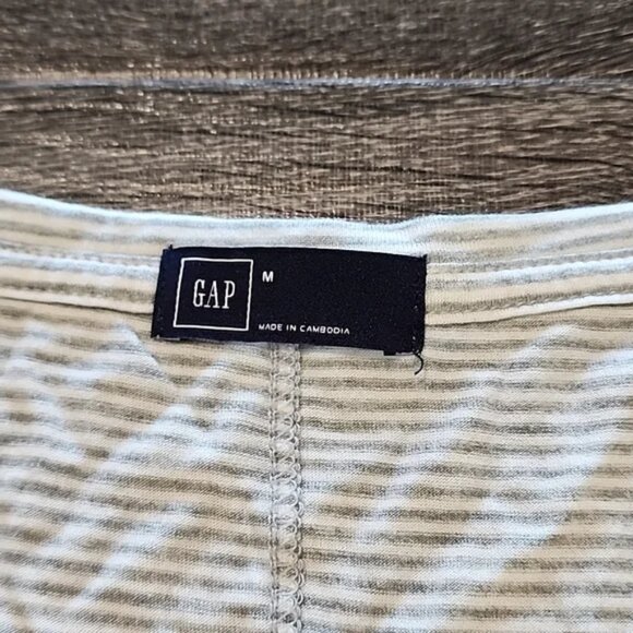🌷 GAP luxe striped Top 🌷 - Picture 3 of 5